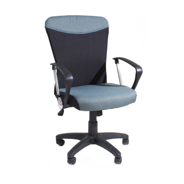 Scaun De Birou F-44 Black Descoperiți confortul și stilul cu Scaunul De Birou F-44 Black, ideal pentru birou. Design modern, suport ergonomic, perfect pentru ore lungi de muncă. Adăugați un plus de eleganță spațiului dumneavoastră de lucru!
