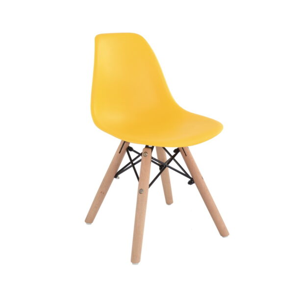 Детский стул EAMES BEBE Желтое Детский стул EAMES BEBE в желтом цвете — идеальный выбор для детской комнаты. Легкий и прочный корпус, деревянные ножки для устойчивости, размеры подходят для детей. Обеспечивает комфорт и безопасность, легко чистится. Максимальная нагрузка до 40 кг.