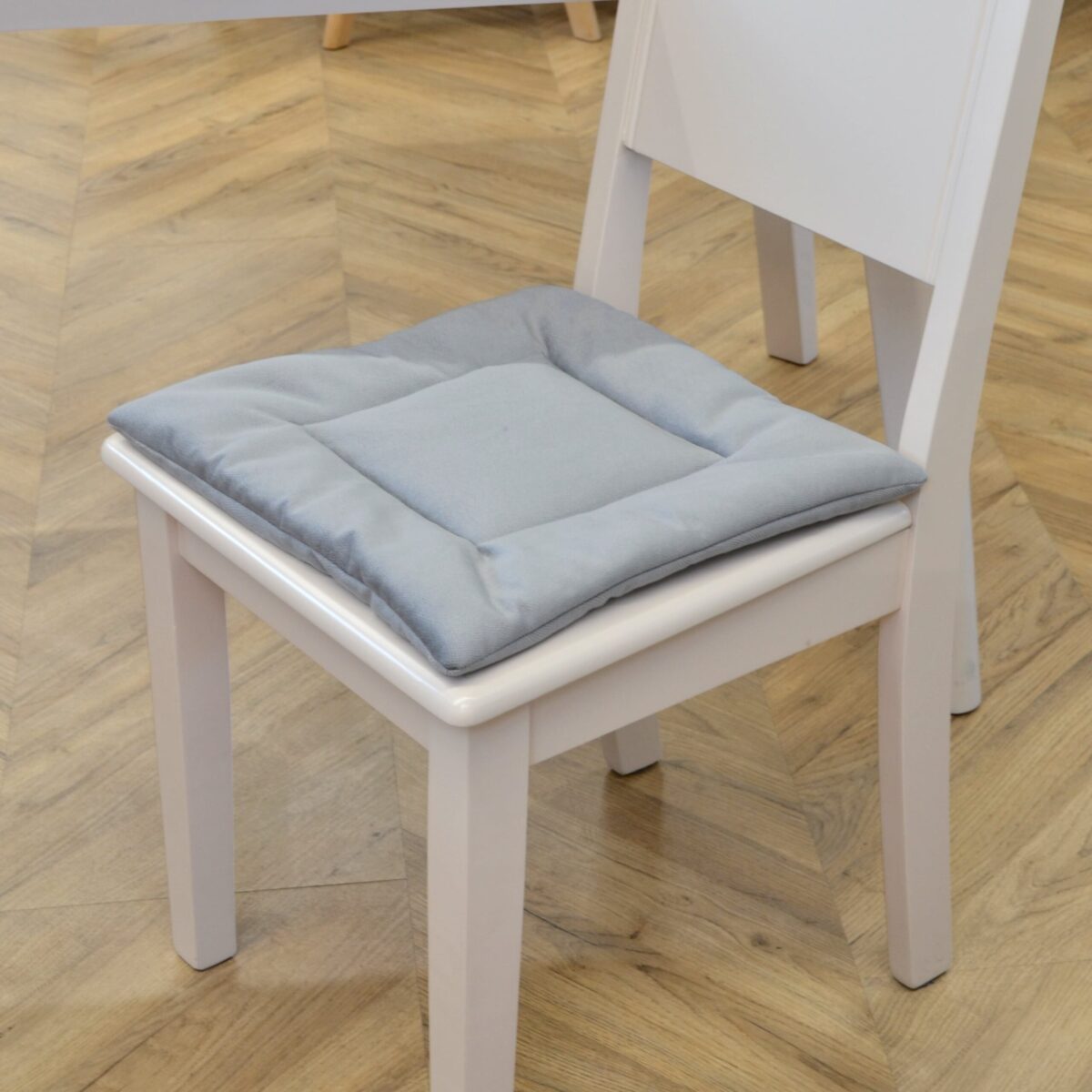 Cushion Chair - Image 9