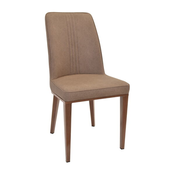 Chair B-04 Brown Discover the B-04 Brown chair, perfect for the kitchen or dining room. With a modern design, metallic frame, and upholstered in faux leather, this chair offers elegance and comfort. The feet with plastic caps protect the floor, keeping your home intact. The perfect choice for any setting!
