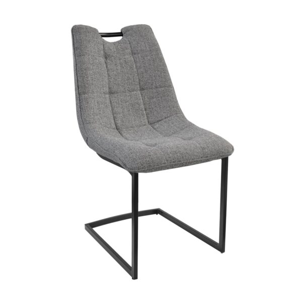 Scaun Confort Grey Descoperiți scaunul Confort Grey – confortul perfect pentru bucătăria dumneavoastră! Cu un corp elegant din placaj și tapițerie din stofă moale, acest scaun este ideal pentru un interior modern. Picioarele metalice protejează pardoseala, iar designul ergonomic oferă un sprijin excelent.