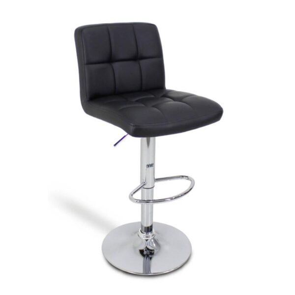 Scaun Bar SB-043~Black Descoperă Scaunul de Bar SB-043 Black, ideal pentru baruri și bucătării. Cu un design elegant din oțel cromat și tapițerie din piele ecologică, acest scaun înalt oferă confort și suport lombar, având mecanism de reglare a înălțimii. Perfect pentru momentele tale relaxante!