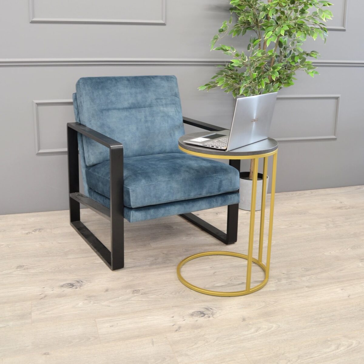 Rondo Golden Notebook Table - Image 3