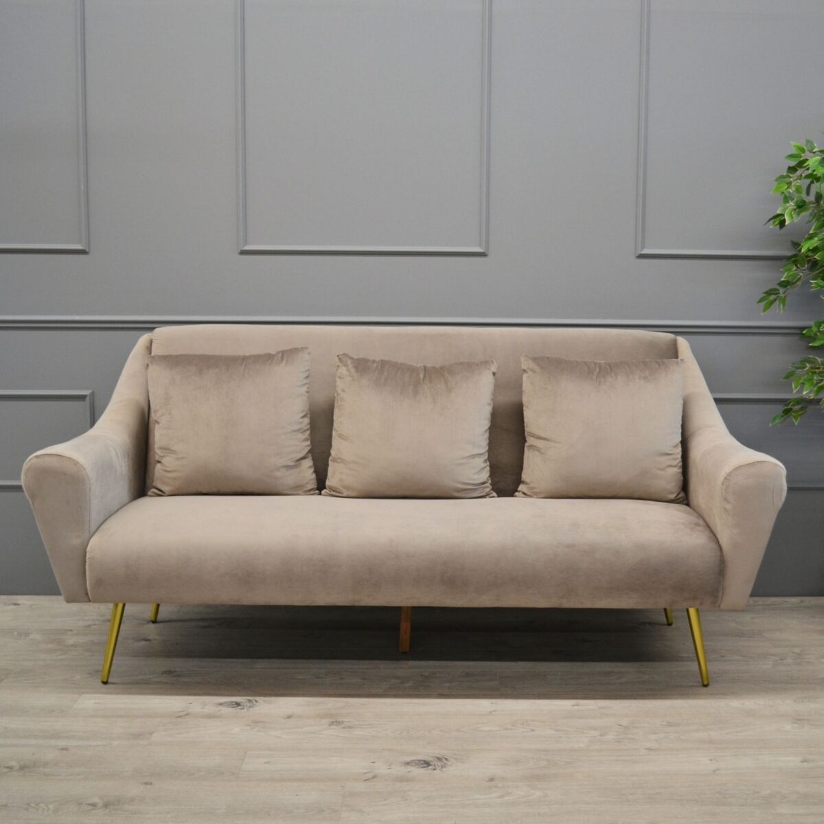 GLORIOUS 3-Seater Sofa Light Brown - Image 5