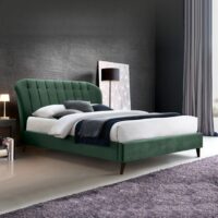 Pat Rosalia Green 180×200 Cm Пат Росалия Зеленый 180×200 см – стильная кровать для спальни с мягкими тапицированными изголовьями и прочным деревянным каркасом. Идеально подходит для матраса 180×200 см, обеспечивая комфорт и вентиляцию. Легкая сборка с инструкциями.