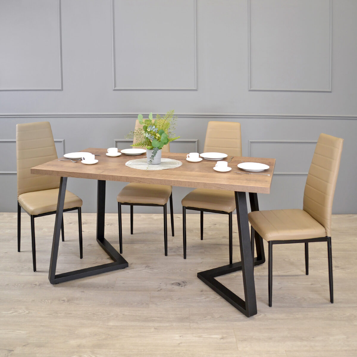 FRIDA Colonial Table + Black Legs 150×80 - Image 3