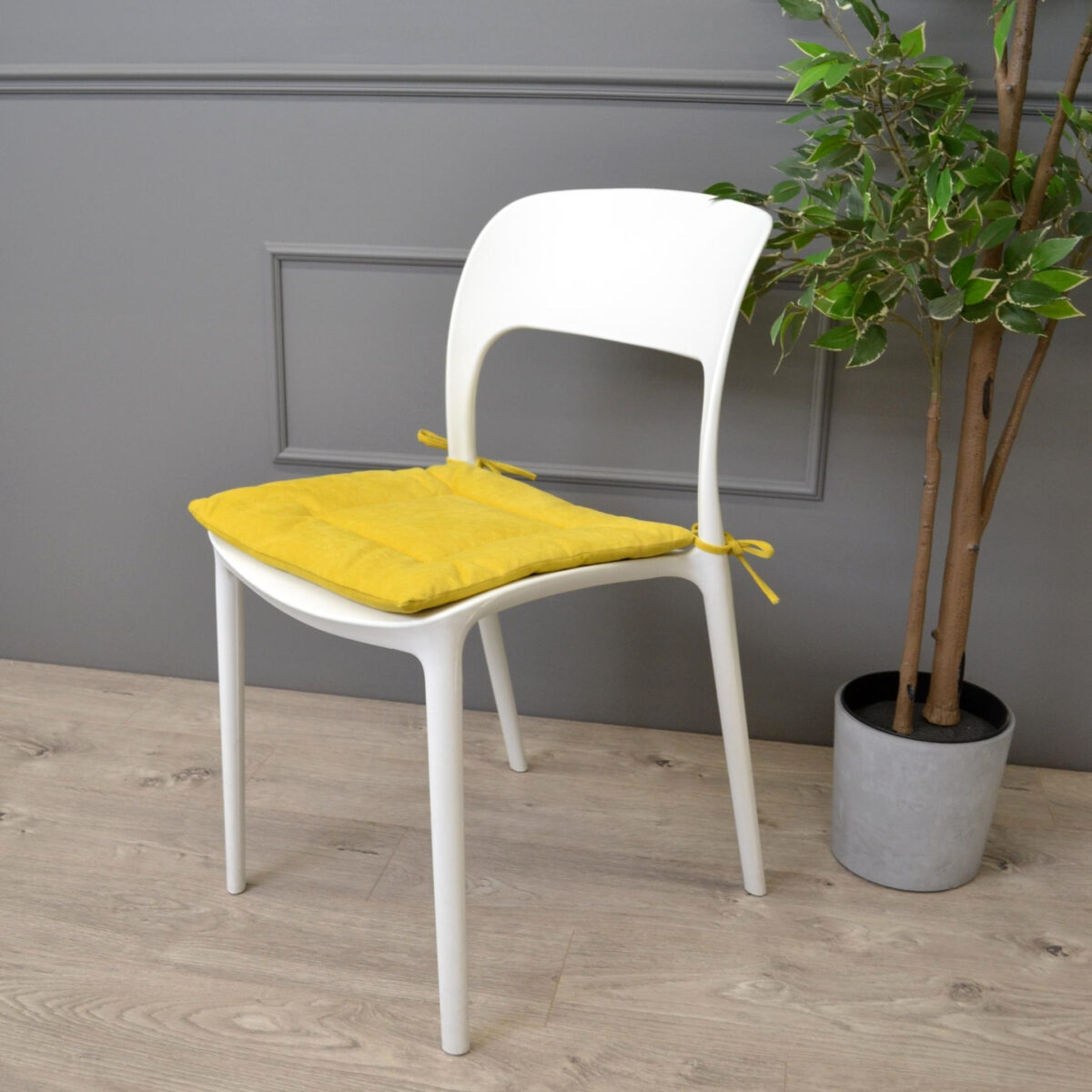 Cushion with Ties for Chair - Image 3