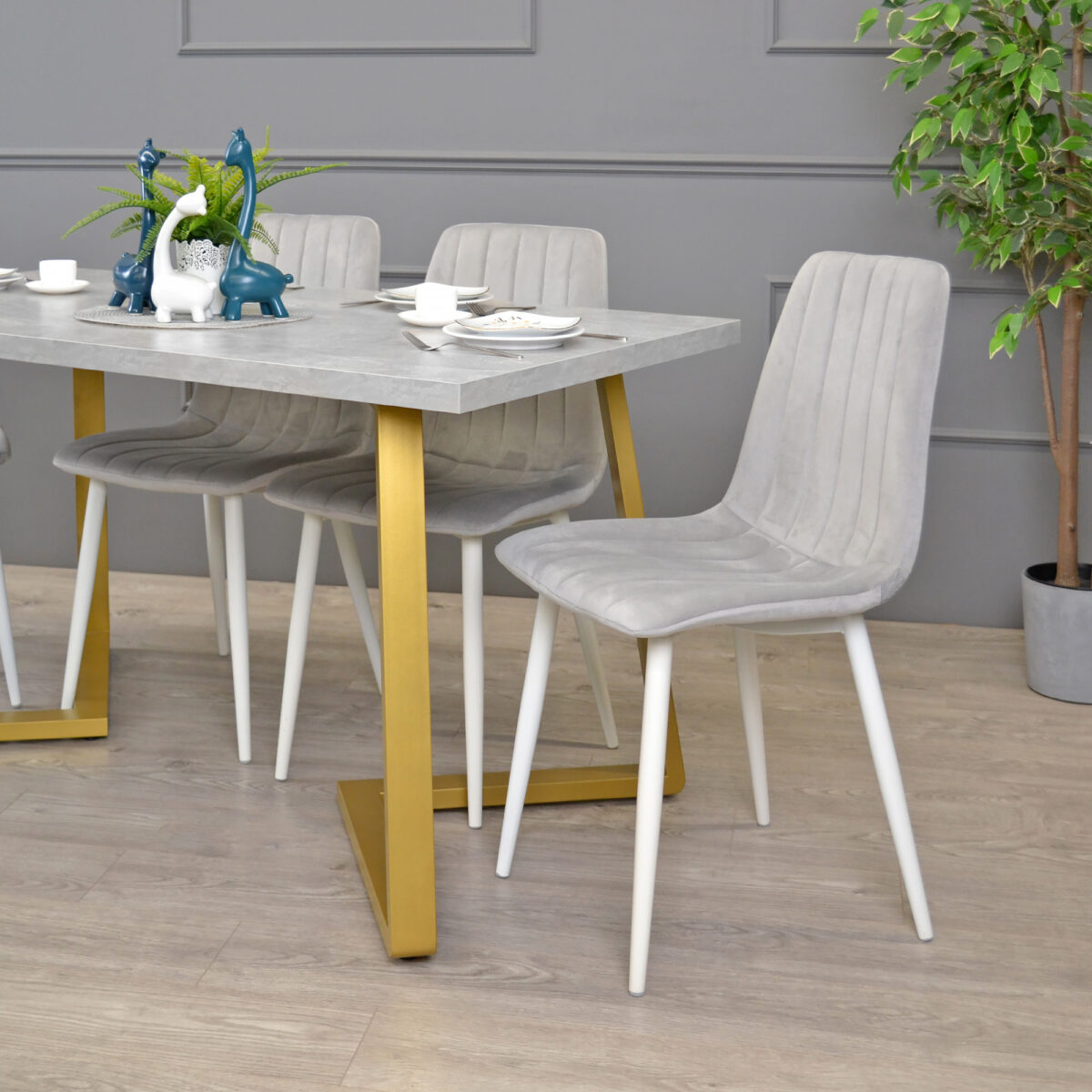 FRIDA Table Concrete+Golden Legs 150×80 - Image 3