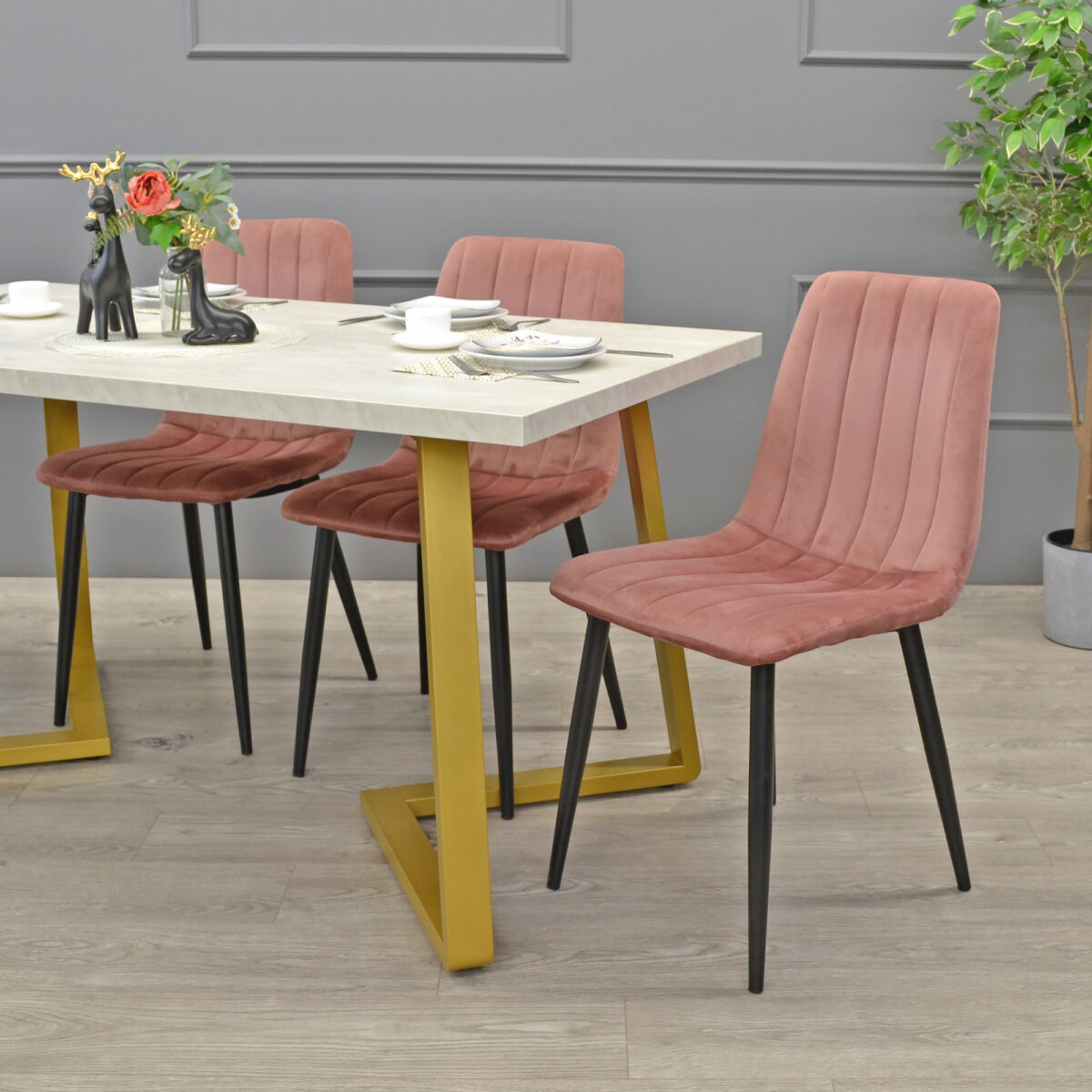 FRIDA Table Silk + Golden Legs 150×80 - Image 3