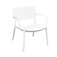 Cтул для террасы SUNSET White Создайте уголок элегантности на террасе с креслом SUNSET White. Изготовлено из прочного полипропилена, это стул обеспечивает комфорт благодаря подлокотникам и штабелируемому дизайну. Идеально для сада и Horeca, он украсит любое пространство!