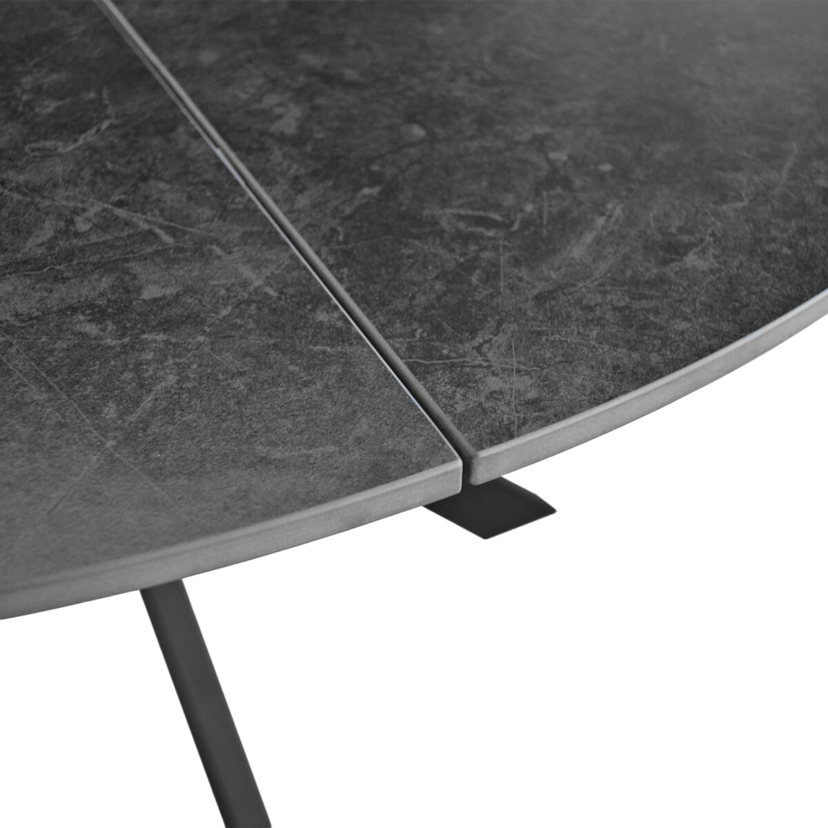 PINA Black Extensible Table - Image 5