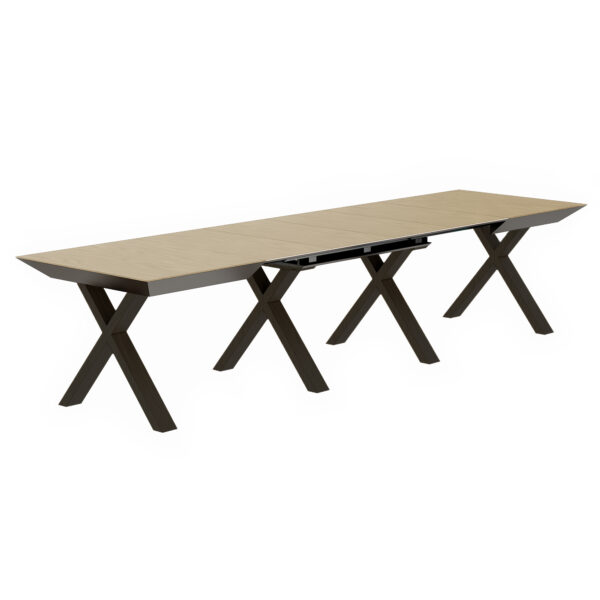Extendable Table Madrid Natural Wood + Black Legs Discover the Madrid extendable table, made of natural wood with black legs, perfect for the kitchen or living room. With adjustable dimensions between 160 and 360 cm, it is ideal for family gatherings or events. Made from eco-friendly materials, the table adds a modern style to any room.
