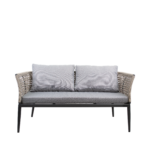 Set Terasa Kansas (4 piese) Descoperiți Setul de terasă Kansas – eleganță, confort și durabilitate pentru grădina sau balconul dumneavoastră. Cu structură din aluminiu rezistent și împletitură din fibră sintetică, oferă un design modern și relaxare deplină în aer liber. Ideal pentru momente speciale alături de cei dragi!