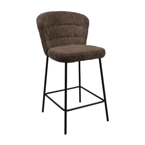 Brown Ladder Bar Stool Discover the Escada Brown Bar Stool, an elegant piece for bars and serving areas. Comfortable, with sophisticated upholstery and a metal frame, it integrates perfectly into any space. Ideal for daily use, it supports up to 120 kg. Choose style and comfort!